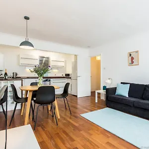 Pass The Keys - New Striking Seaside 2 Bed Flat Heart Of Apartment