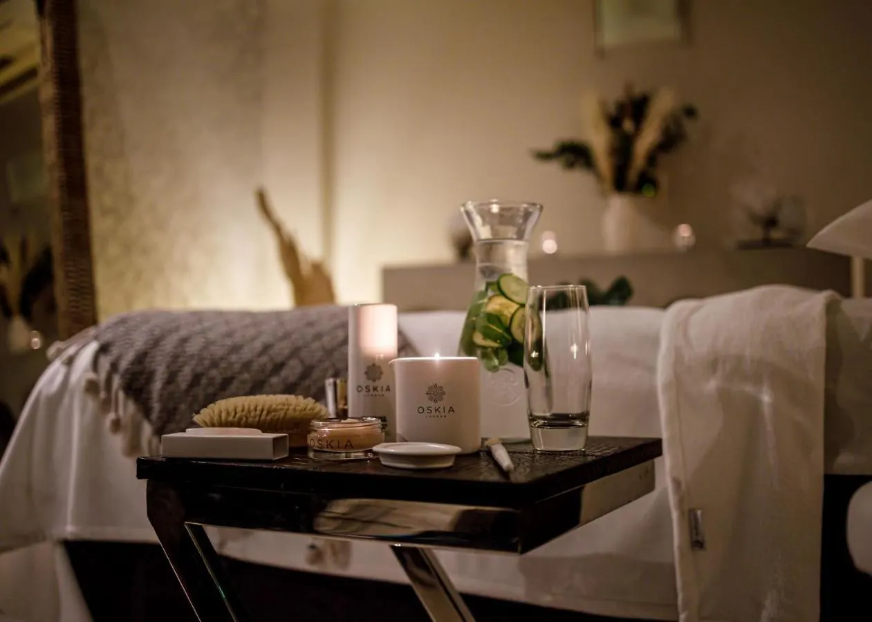 Alexander House Hotel & Utopia Spa Turners Hill 5*,